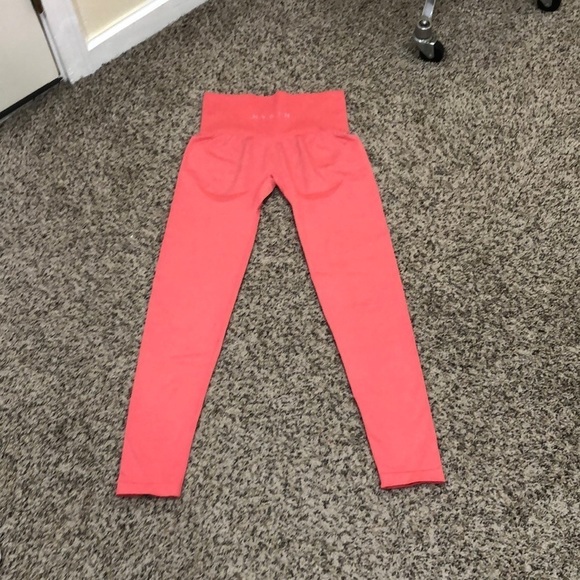 NVGTN Curve Seamless Leggings Size Small Coral - Picture 2 of 9
